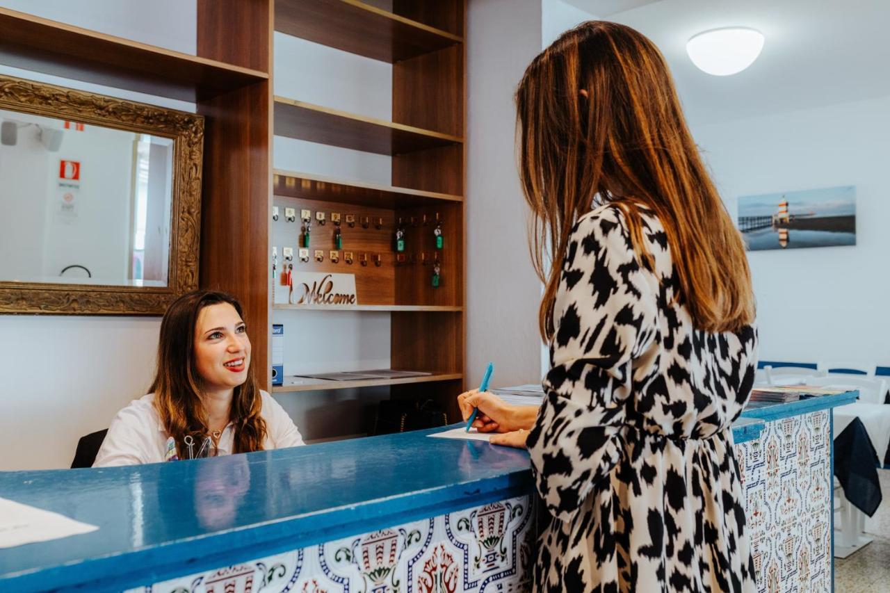 Hotel Villa Franca Lignano Sabbiadoro Kültér fotó